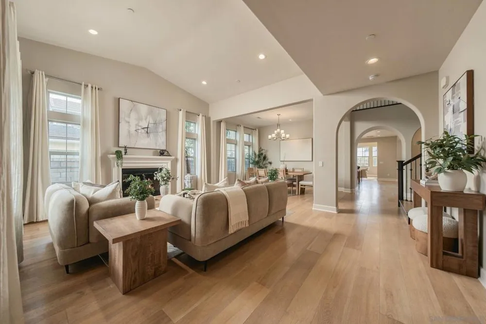 13656 Clover Hill Way San Diego, CA 92130