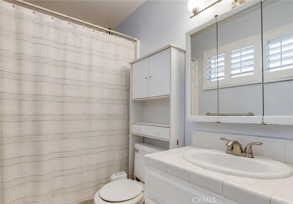 3863 Cazador Los Angeles, CA 90065