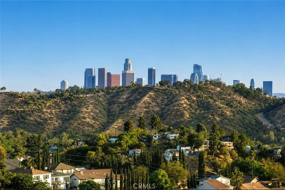 3863 Cazador Los Angeles, CA 90065