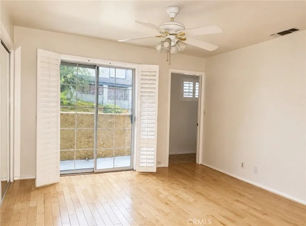 3863 Cazador Los Angeles, CA 90065