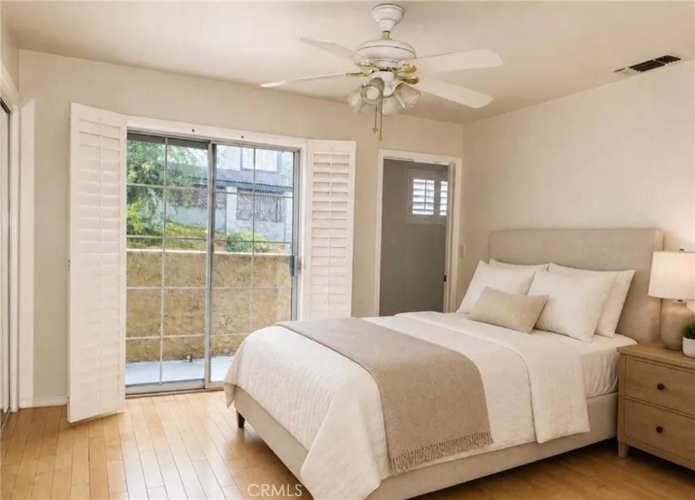 3863 Cazador Los Angeles, CA 90065