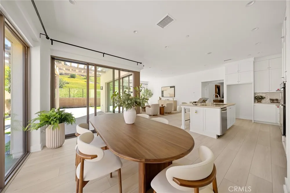134 Spotted Quail Irvine, CA 92618