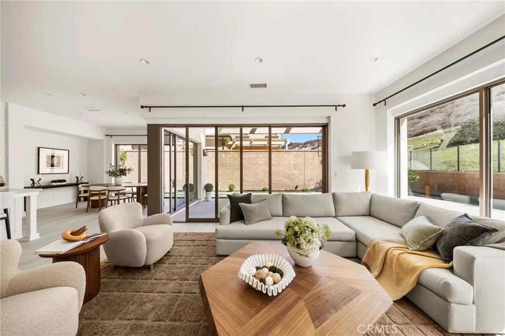 134 Spotted Quail Irvine, CA 92618