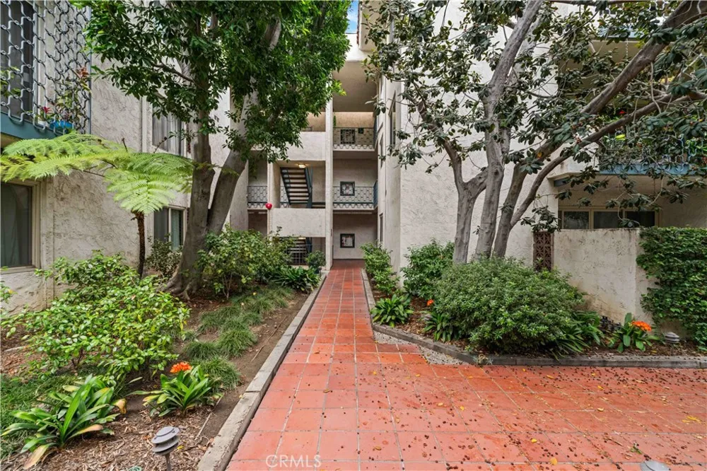 985 E California Boulevard Pasadena, CA 91106