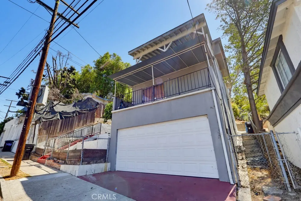 5020 Aldama Street Los Angeles, CA 90042
