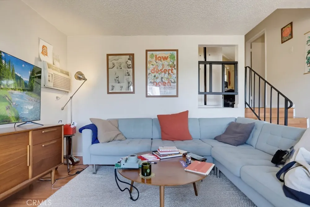 5020 Aldama Street Los Angeles, CA 90042