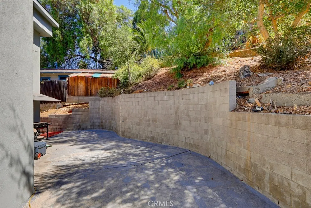 5020 Aldama Street Los Angeles, CA 90042