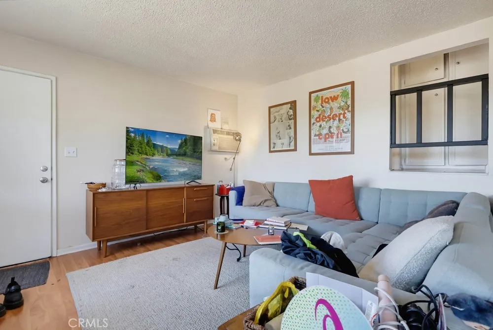 5020 Aldama Street Los Angeles, CA 90042