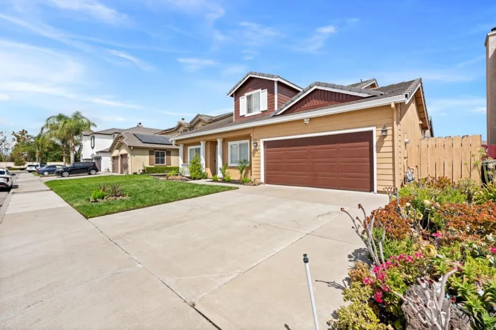 2943 Rugby Court Tracy, CA 95377
