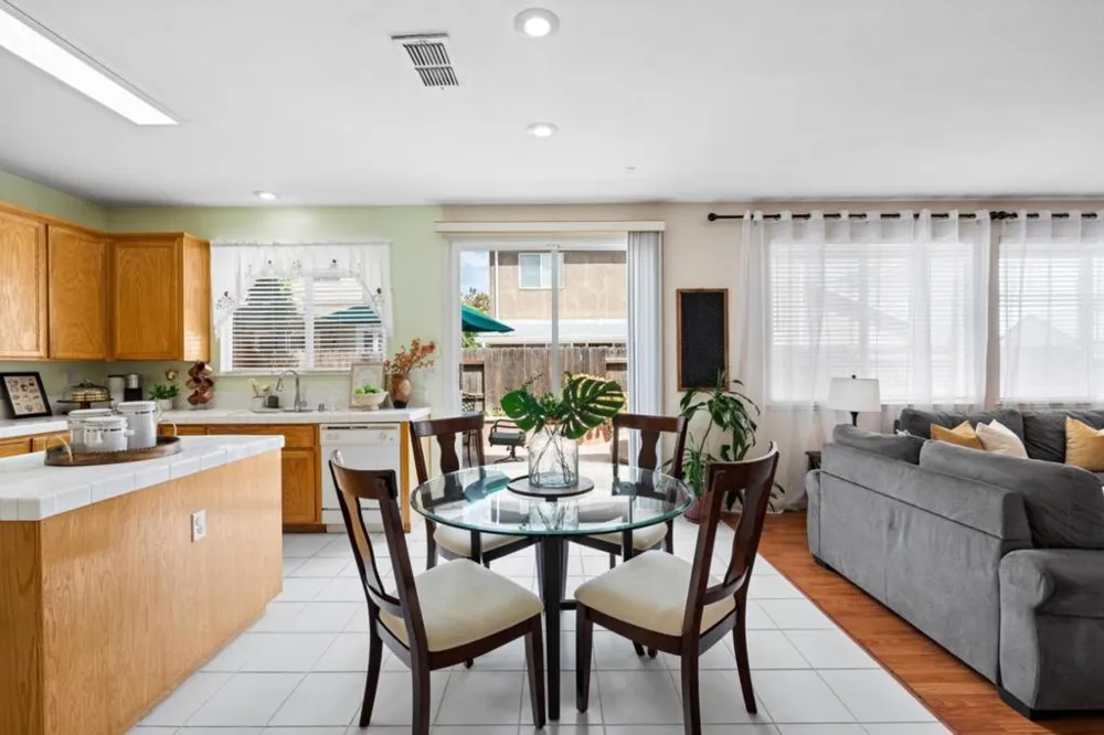 2943 Rugby Court Tracy, CA 95377
