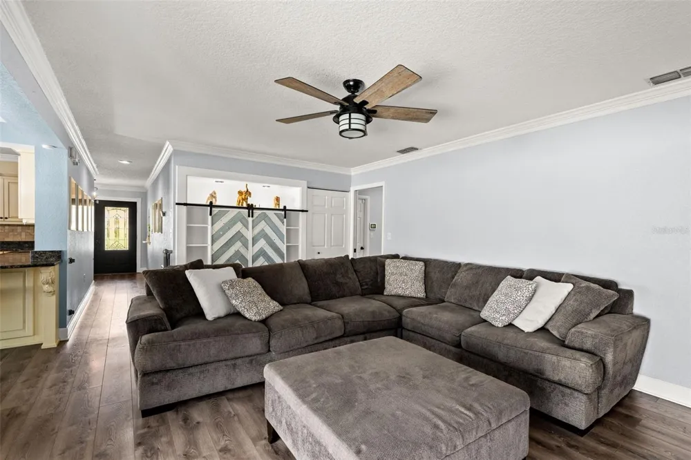 11312 ROBERT DR. Seminole, FL 33778