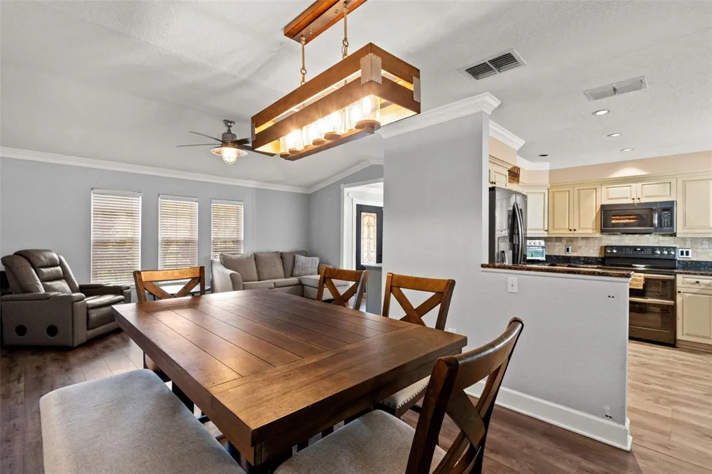 11312 ROBERT DR. Seminole, FL 33778