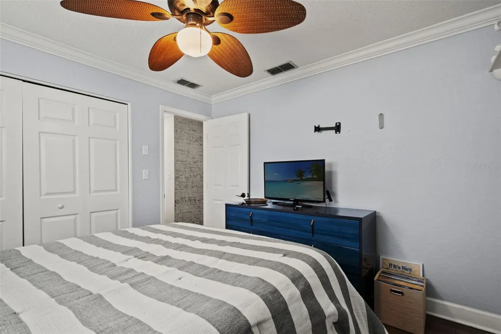 11312 ROBERT DR. Seminole, FL 33778