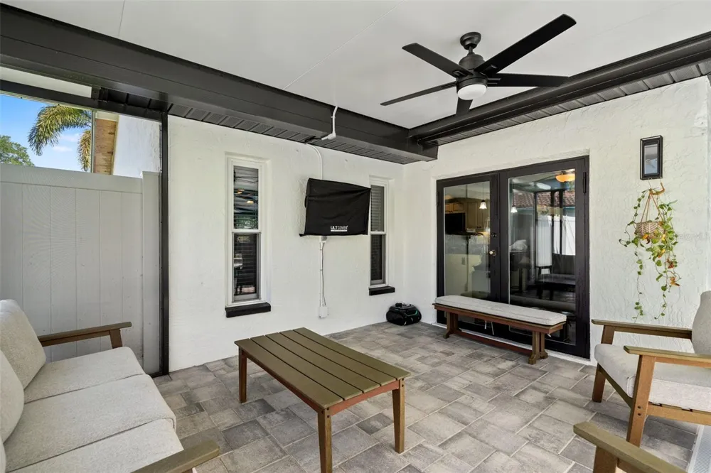 11312 ROBERT DR. Seminole, FL 33778