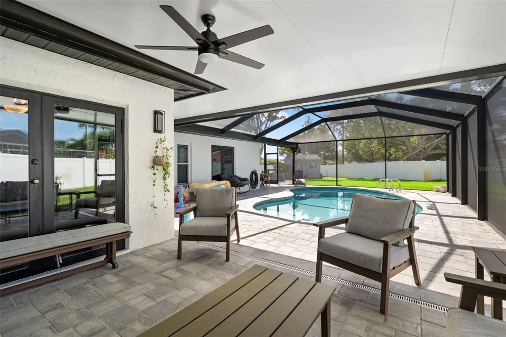 11312 ROBERT DR. Seminole, FL 33778