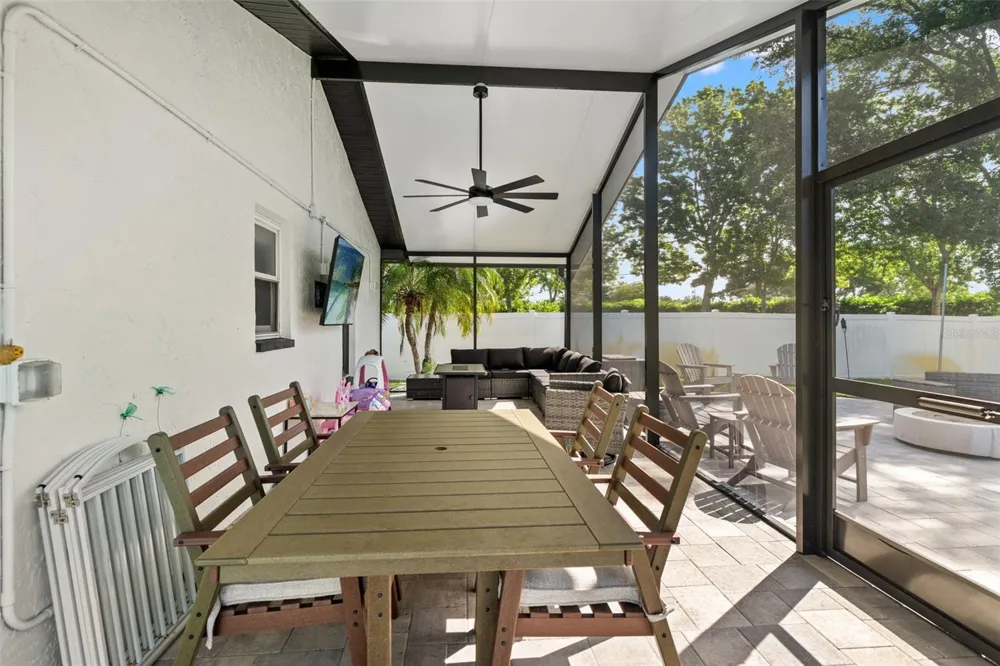 11312 ROBERT DR. Seminole, FL 33778