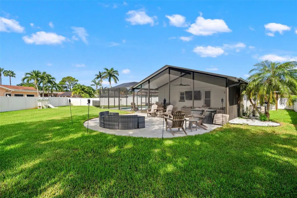 11312 ROBERT DR. Seminole, FL 33778