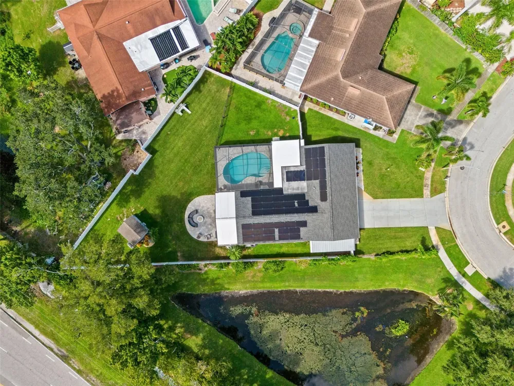 11312 ROBERT DR. Seminole, FL 33778