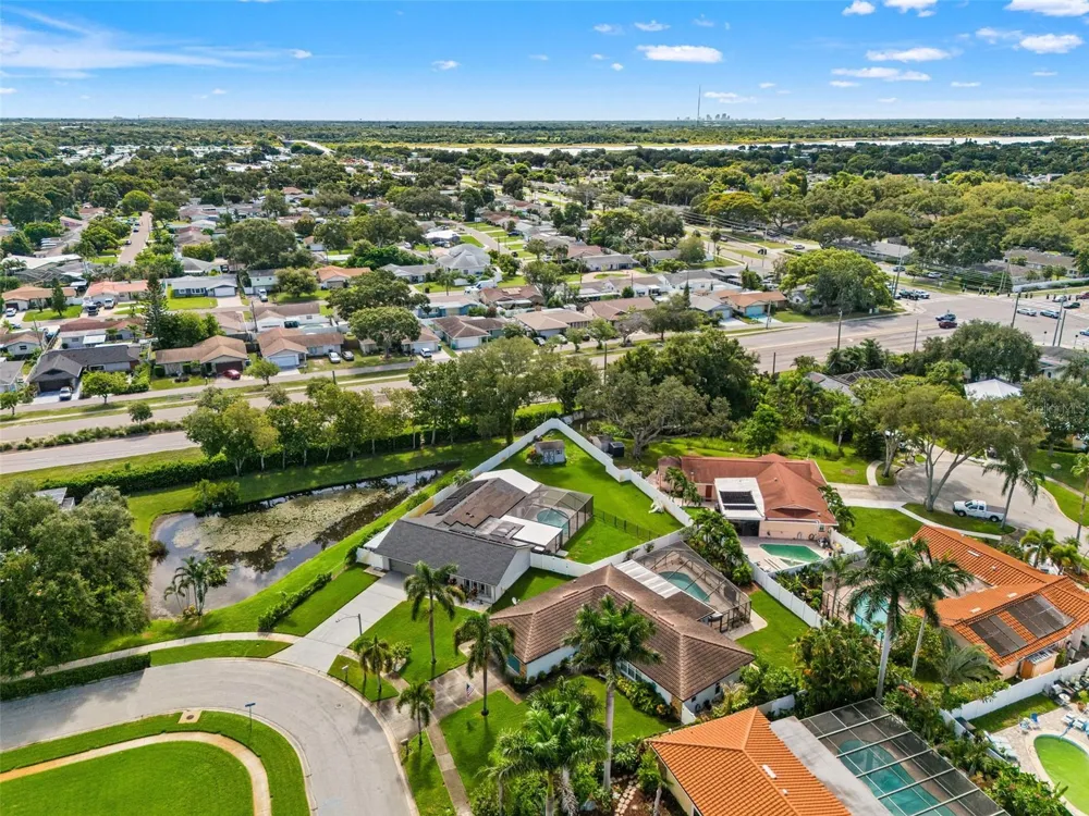 11312 ROBERT DR. Seminole, FL 33778