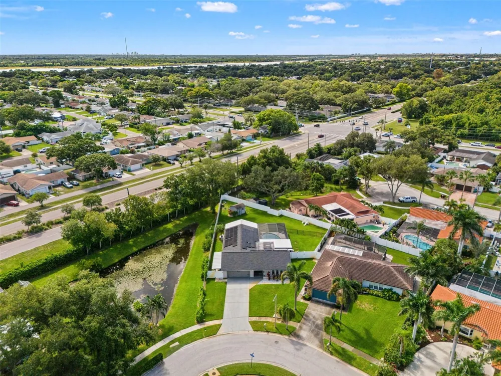 11312 ROBERT DR. Seminole, FL 33778