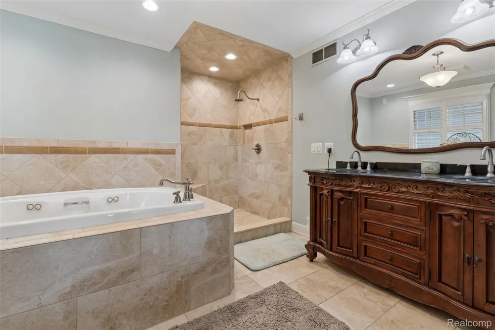 7510 Greene Haven Drive Independence Charter Township, MI 48348
