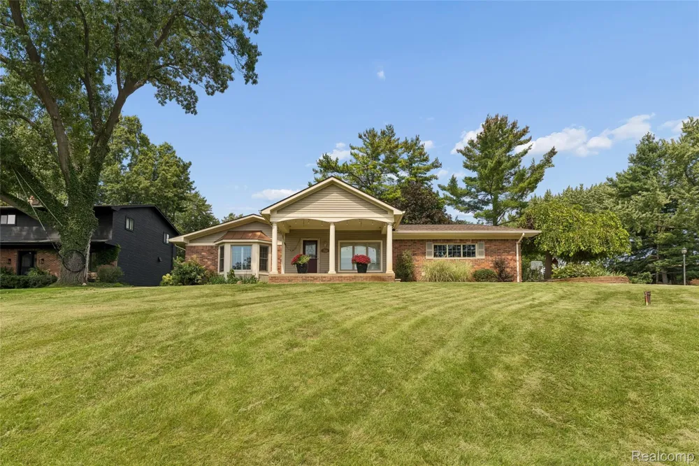 7510 Greene Haven Drive Independence Charter Township, MI 48348