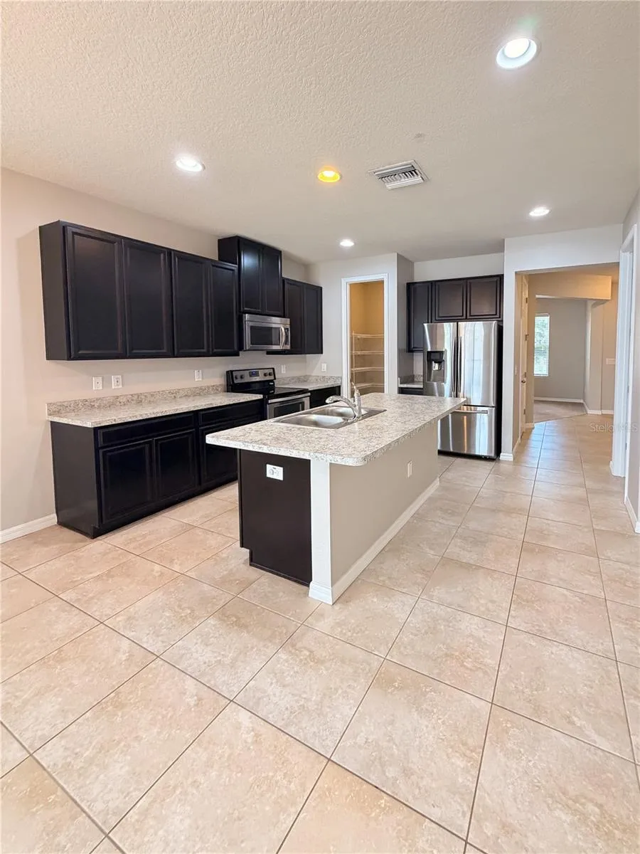 5022 SUNCATCHER DRIVE Wesley Chapel, FL 33545