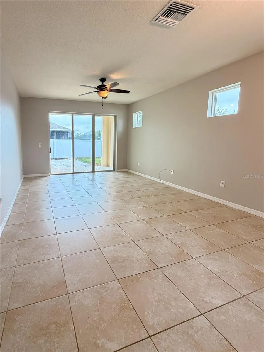 5022 SUNCATCHER DRIVE Wesley Chapel, FL 33545