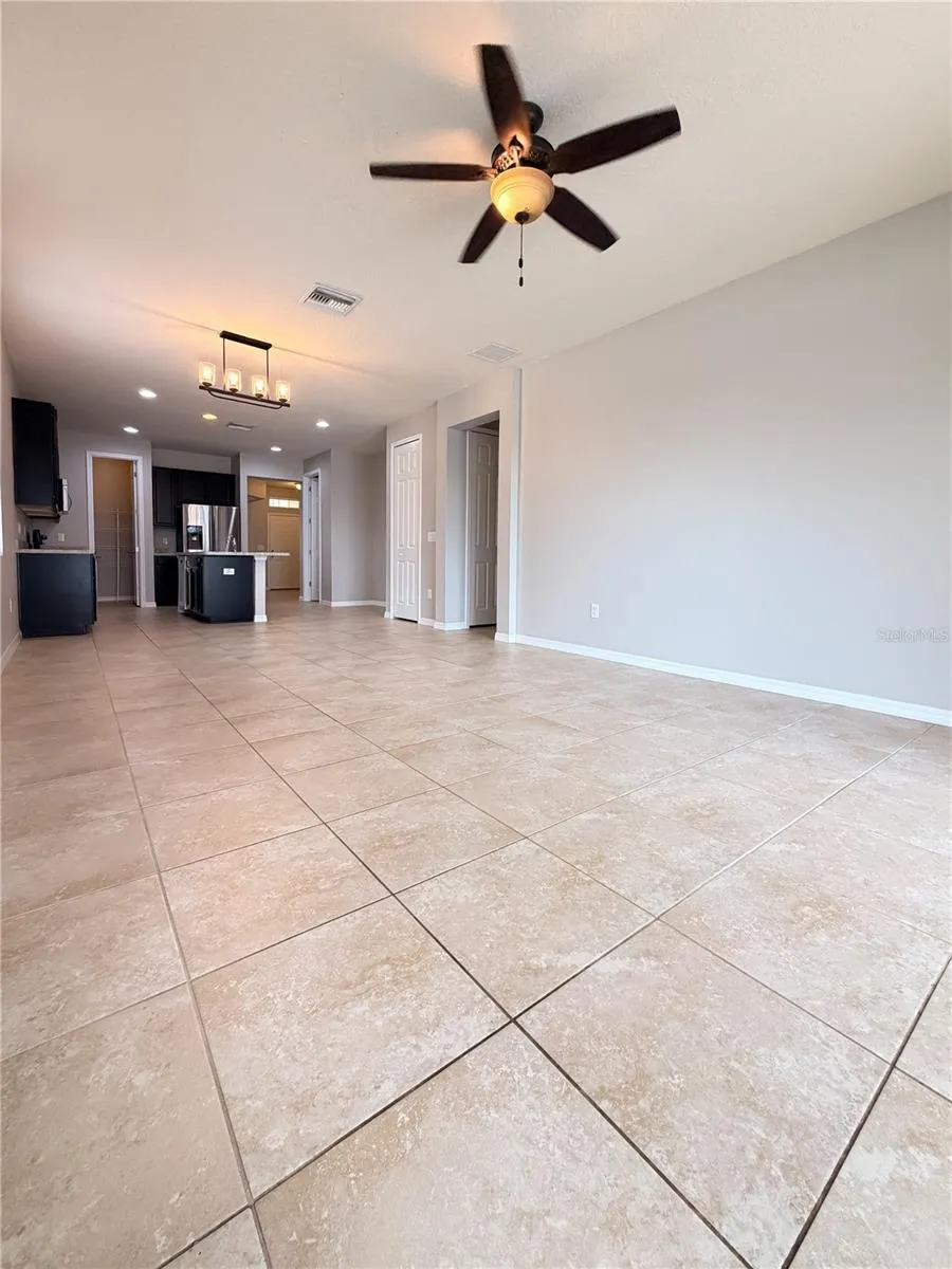 5022 SUNCATCHER DRIVE Wesley Chapel, FL 33545