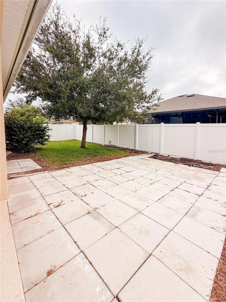 5022 SUNCATCHER DRIVE Wesley Chapel, FL 33545