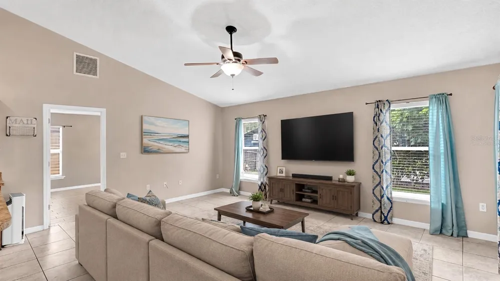 1176 PERCH DRIVE St Cloud, FL 34771