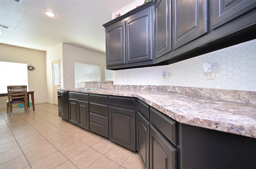 3000 Mitchell Court Arlington, TX 76010