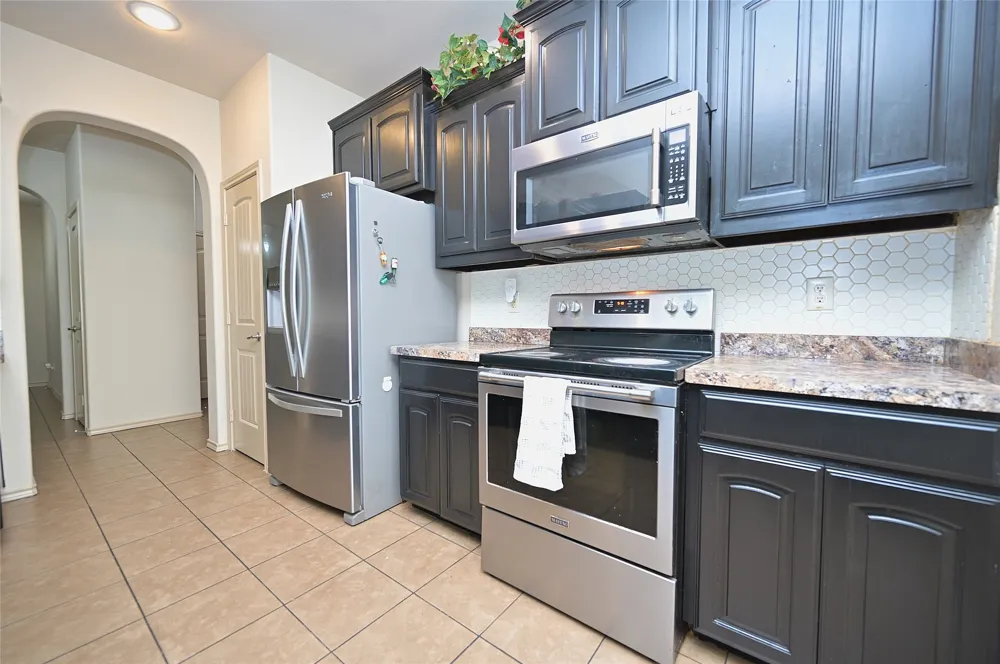 3000 Mitchell Court Arlington, TX 76010