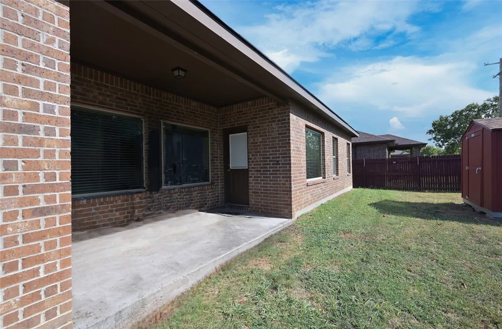 3000 Mitchell Court Arlington, TX 76010