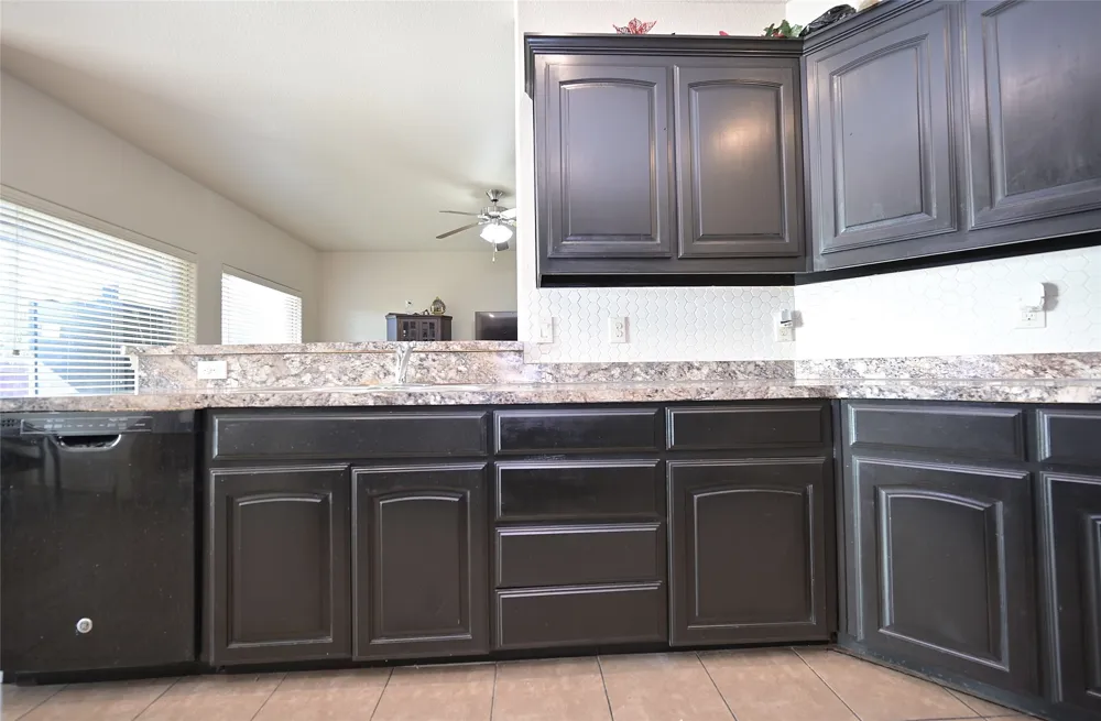 3000 Mitchell Court Arlington, TX 76010