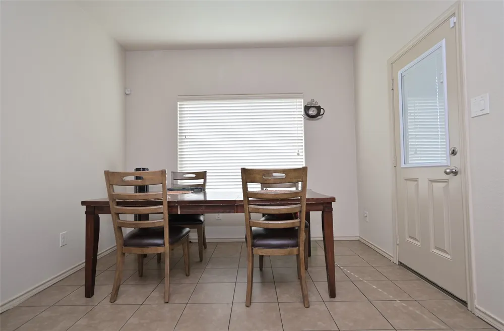 3000 Mitchell Court Arlington, TX 76010