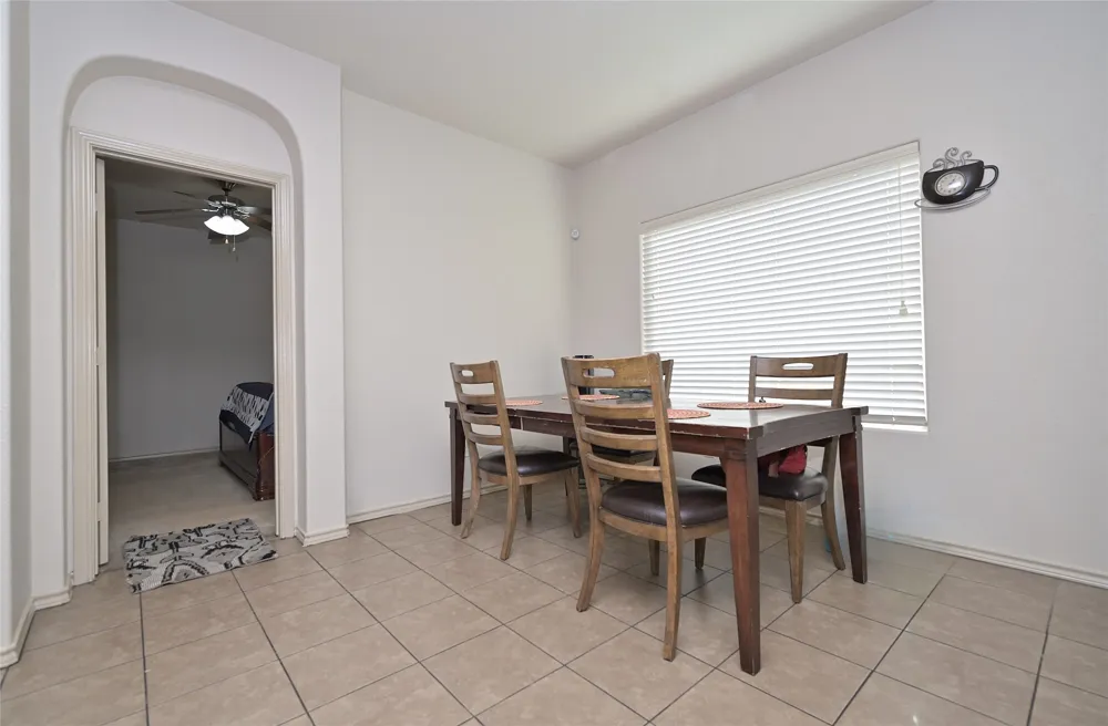3000 Mitchell Court Arlington, TX 76010