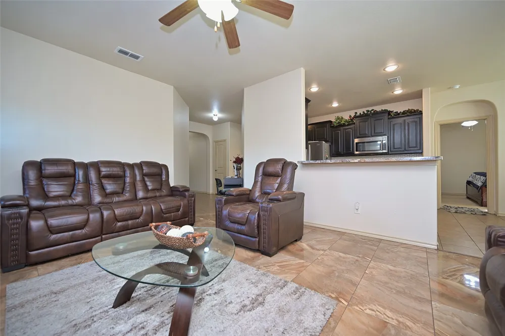 3000 Mitchell Court Arlington, TX 76010