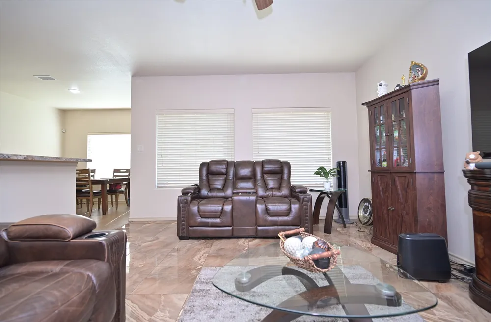 3000 Mitchell Court Arlington, TX 76010