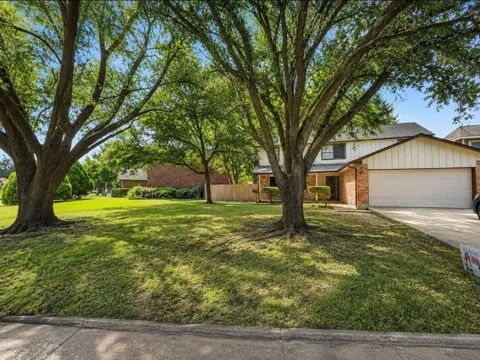 962 Sterling Green Drive S