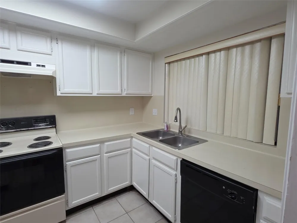 962 Sterling Green Drive S Channelview, TX 77530