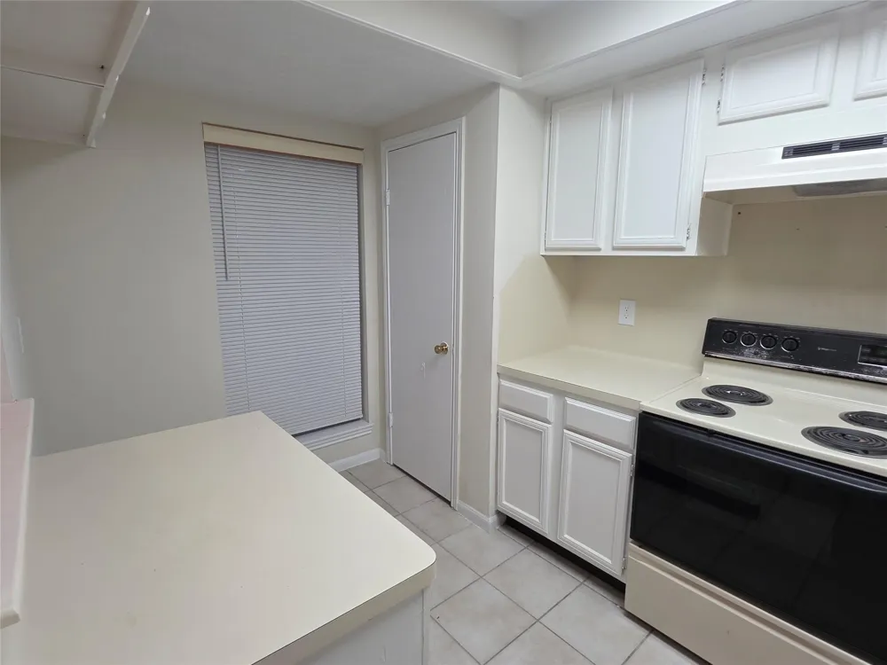 962 Sterling Green Drive S Channelview, TX 77530