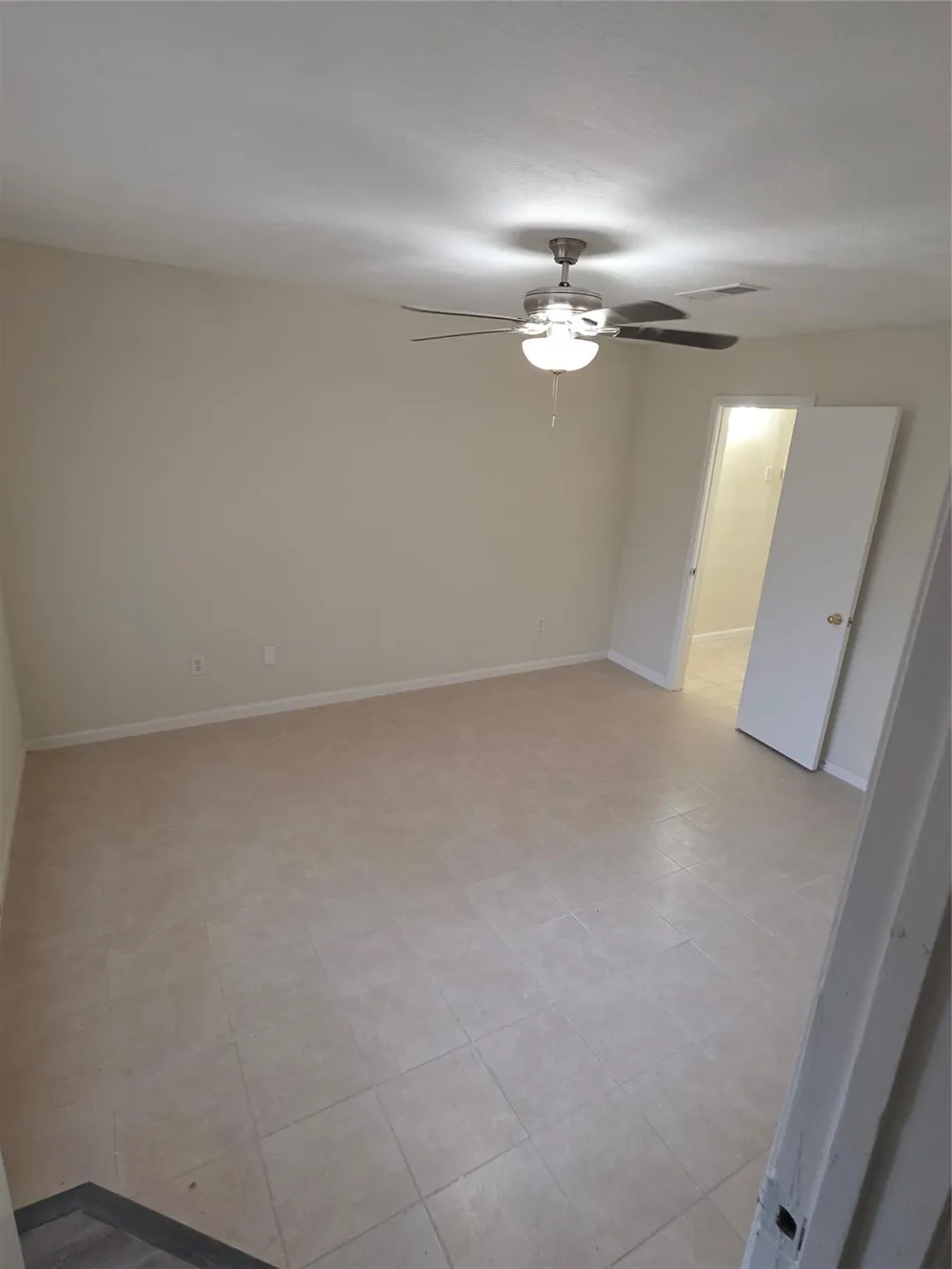962 Sterling Green Drive S Channelview, TX 77530