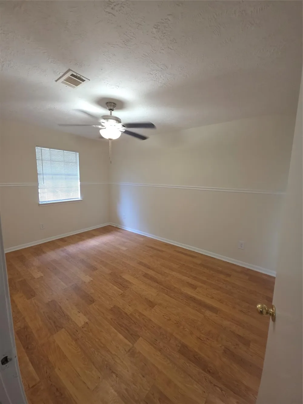 962 Sterling Green Drive S Channelview, TX 77530