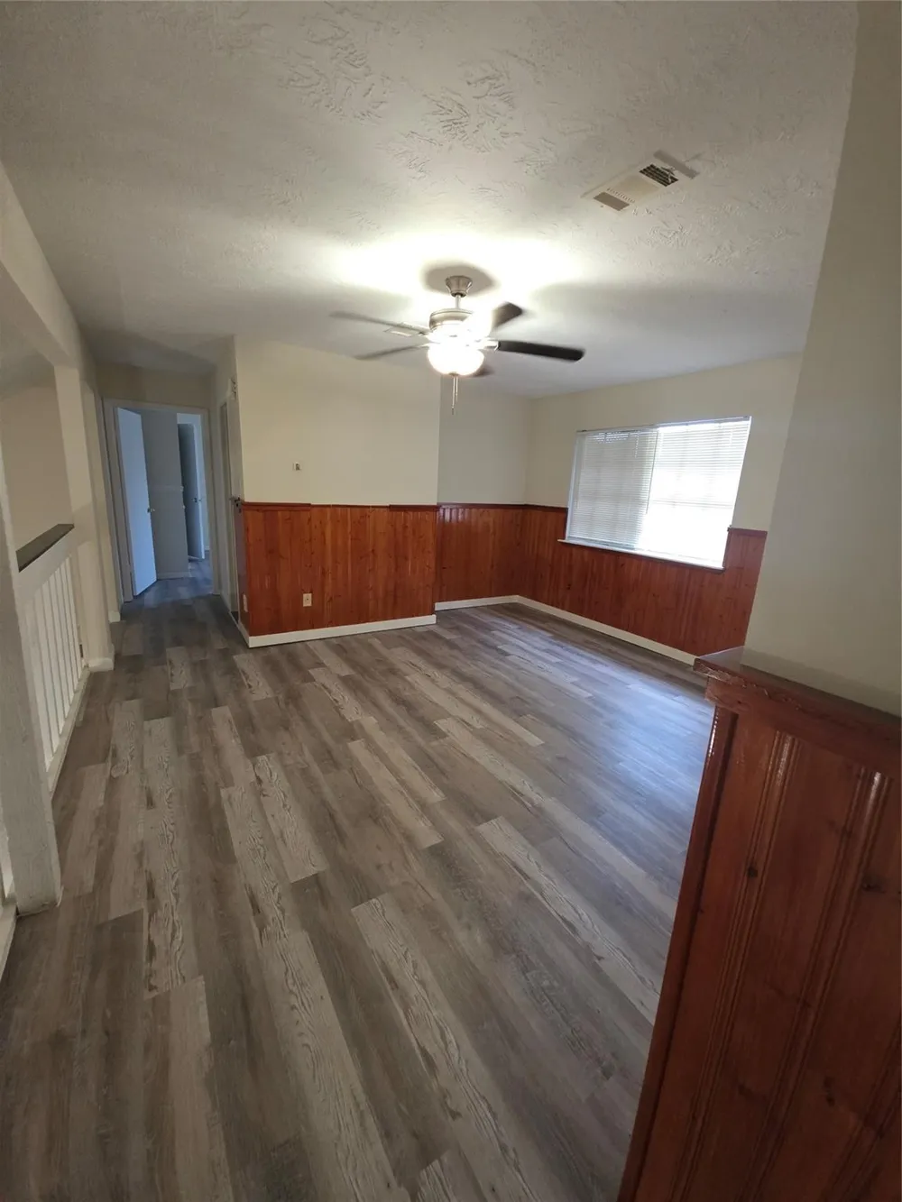 962 Sterling Green Drive S Channelview, TX 77530