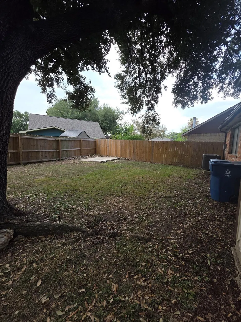 962 Sterling Green Drive S Channelview, TX 77530