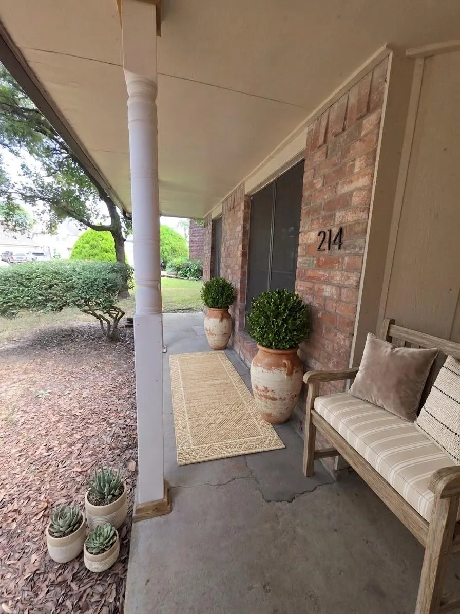 962 Sterling Green Drive S Channelview, TX 77530