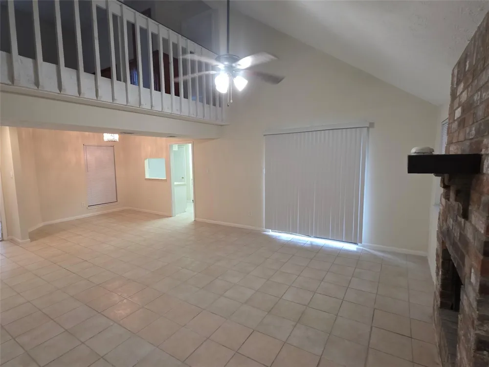 962 Sterling Green Drive S Channelview, TX 77530