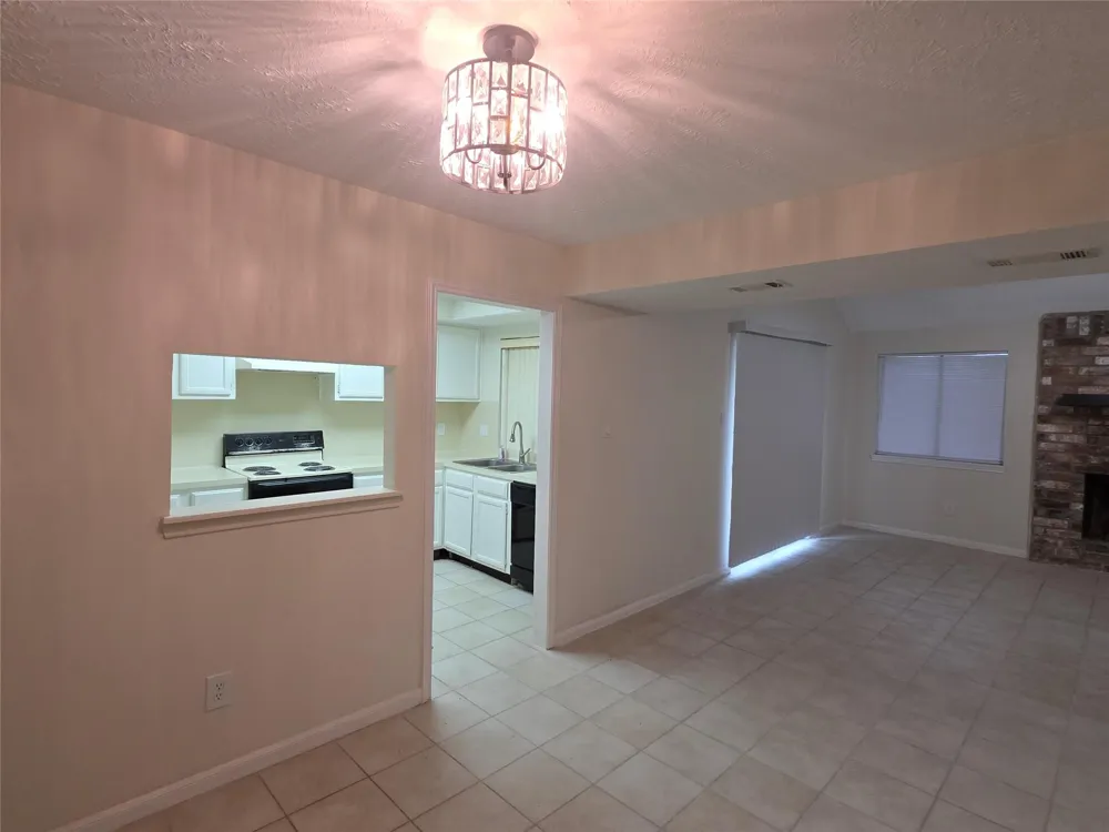 962 Sterling Green Drive S Channelview, TX 77530