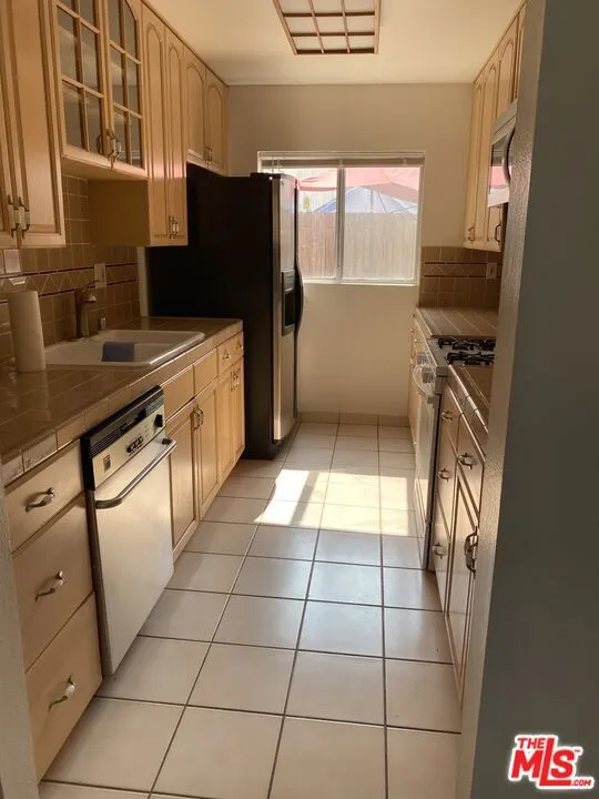 2911 4th Street #108 Santa Monica, CA 90405
